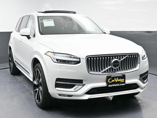2024 Volvo XC90 B5 Plus Bright Theme