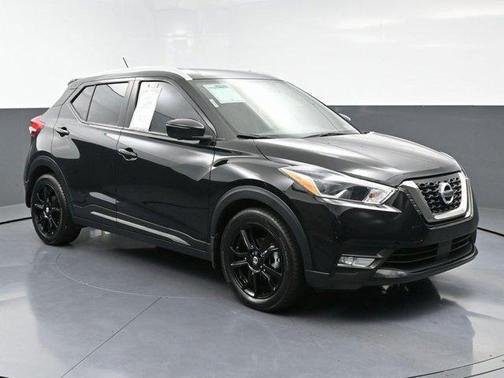 2020 Nissan Kicks SR