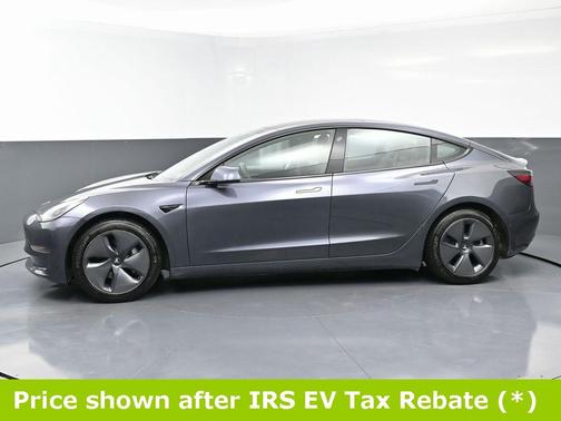 2022 Tesla Model 3 Base