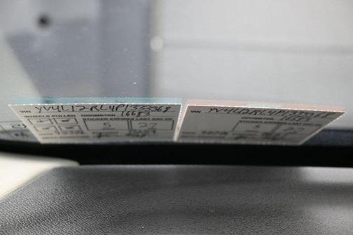 Platinum Gray Metallic 2023 Volvo XC60 B5 Plus Dark Theme