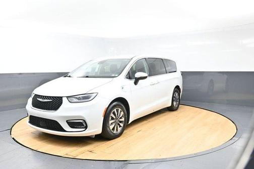 Bright White Clearcoat 2023 Chrysler Pacifica Hybrid Touring L