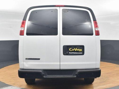 2022 Chevrolet Express 3500 LS