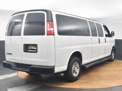 2022 Chevrolet Express 3500 LS