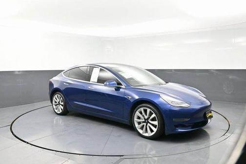 2019 Tesla Model 3 Long Range