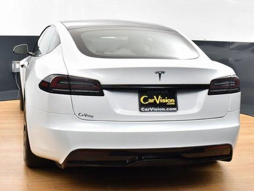 2022 Tesla Model S Base