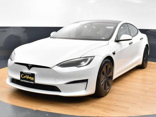 2022 Tesla Model S Base