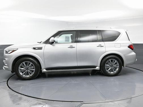 2021 INFINITI QX80 Luxe