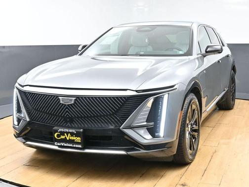 Silver Metallic 2024 Cadillac LYRIQ Luxury