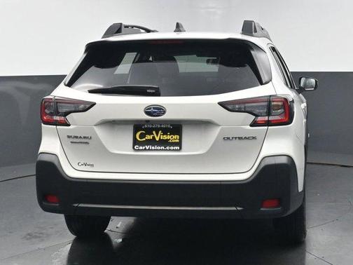 Crystal White Pearl 2025 Subaru Outback Premium