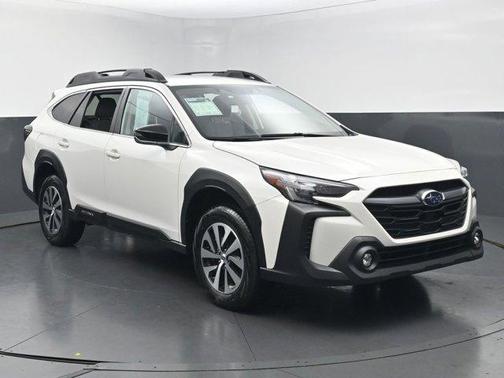 Crystal White Pearl 2025 Subaru Outback Premium