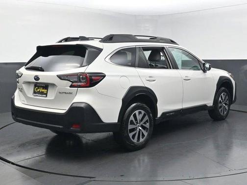 Crystal White Pearl 2025 Subaru Outback Premium