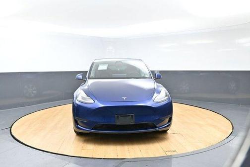 Blue 2022 Tesla Model Y Long Range