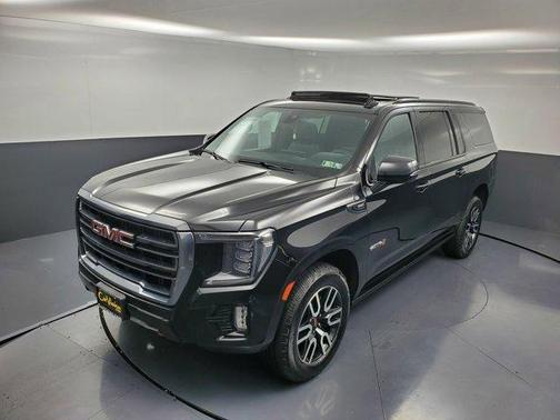 2022 GMC Yukon XL AT4