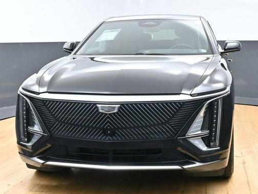 Stellar Black Metallic 2024 Cadillac LYRIQ Luxury