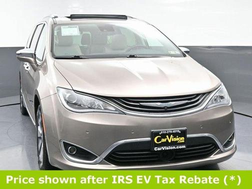 2018 Chrysler Pacifica Hybrid Limited