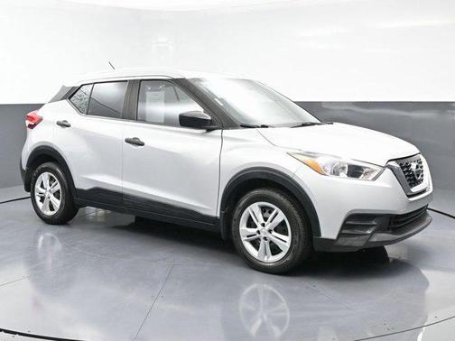 2019 Nissan Kicks S