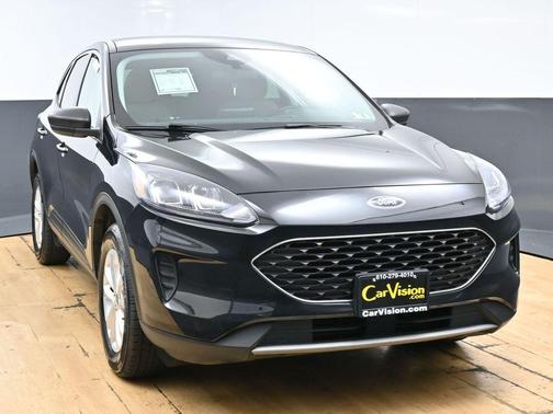 Black Metallic 2022 Ford Escape SE