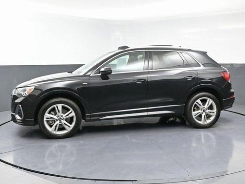 2022 Audi Q3 45 S line Premium
