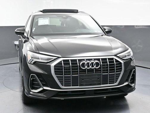 2022 Audi Q3 45 S line Premium