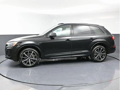 2025 Audi Q7 45 Premium Plus
