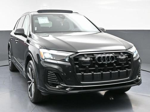 2025 Audi Q7 45 Premium Plus