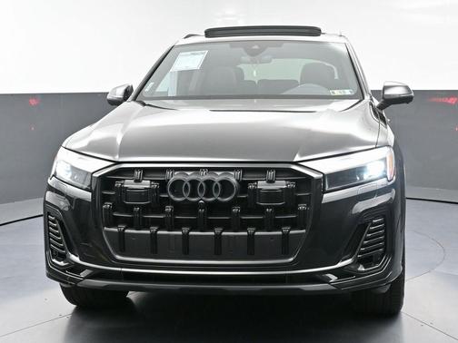 2025 Audi Q7 45 Premium Plus