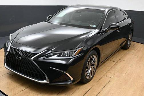 Obsidian Black 2024 Lexus ES 350 Luxury