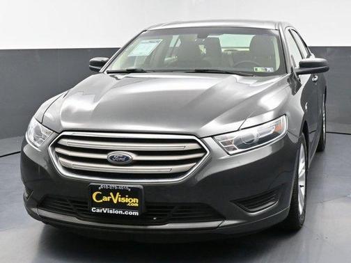 2017 Ford Taurus SE
