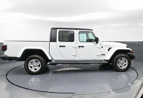 2023 Jeep Gladiator Sport