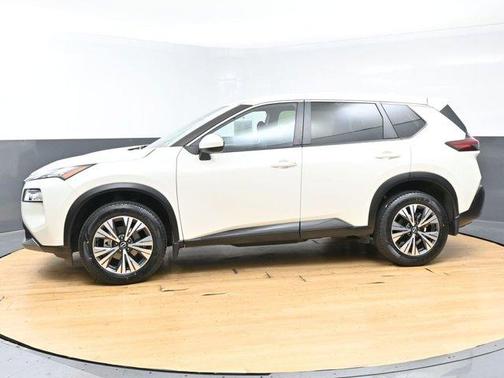 White 2023 Nissan Rogue SV