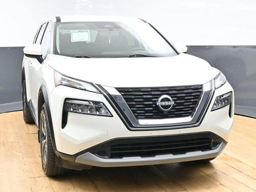 White 2023 Nissan Rogue SV