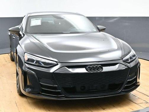 Mythos Black Metallic 2023 Audi e-tron GT Prestige
