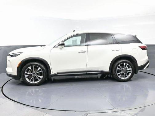 2022 INFINITI QX60 Luxe