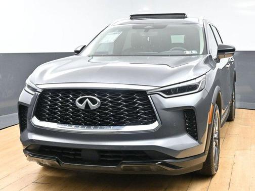 Gray 2024 INFINITI QX60 Luxe