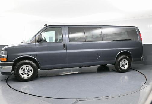 2017 Chevrolet Express 3500 LT