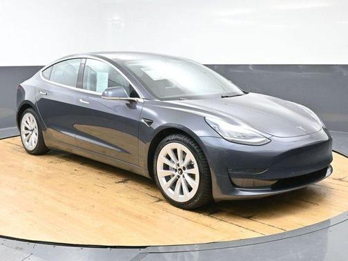 Gray 2018 Tesla Model 3 Long Range