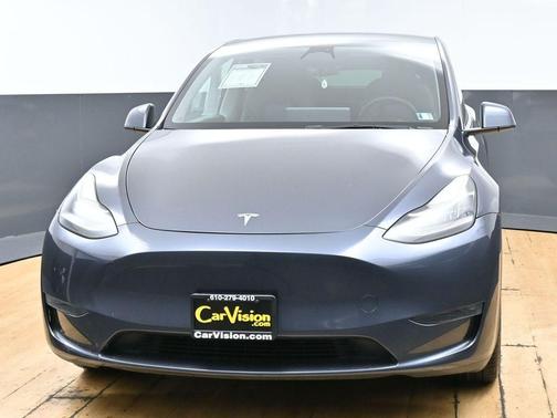 Midnight Silver Metallic 2023 Tesla Model Y Long Range