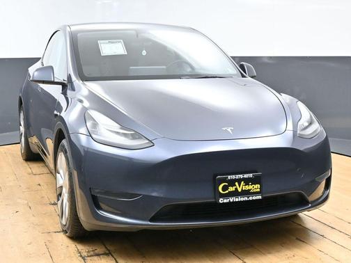 Midnight Silver Metallic 2023 Tesla Model Y Long Range