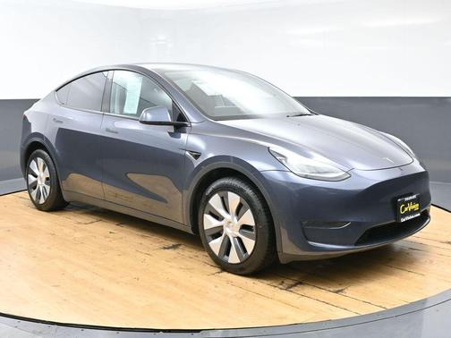 Midnight Silver Metallic 2023 Tesla Model Y Long Range