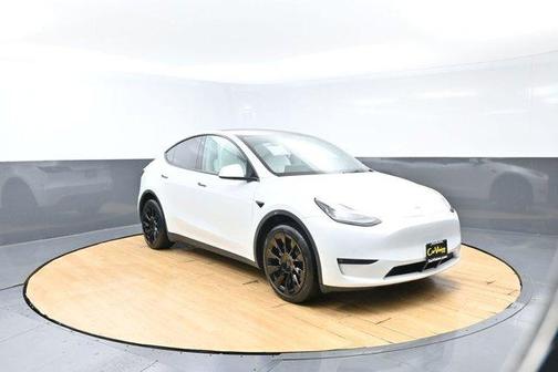 White 2022 Tesla Model Y Long Range