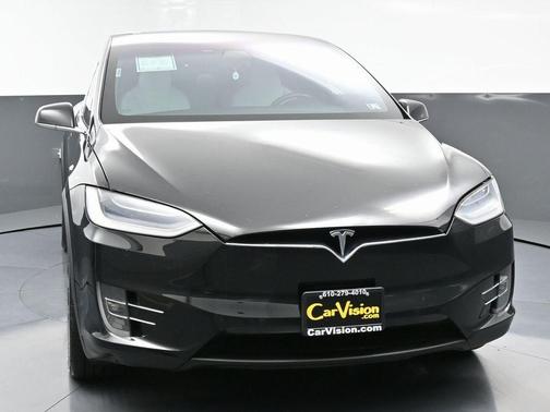 2019 Tesla Model X Standard Range