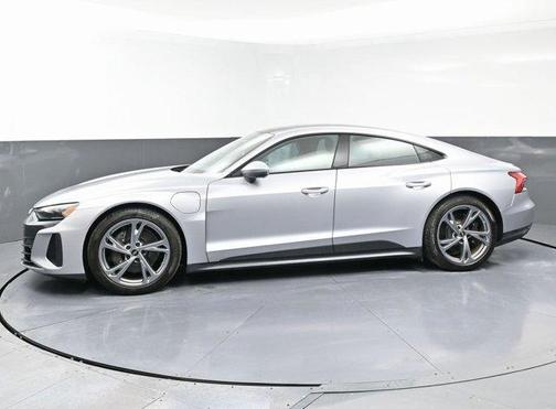 2022 Audi e-tron GT Premium Plus