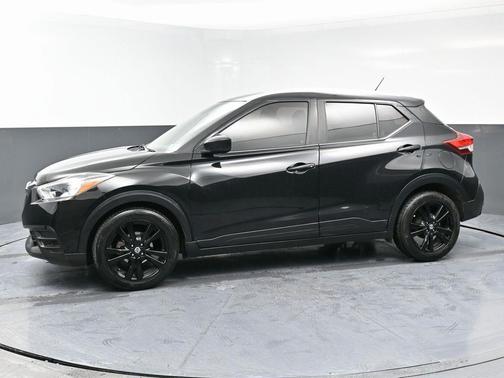 2020 Nissan Kicks SV