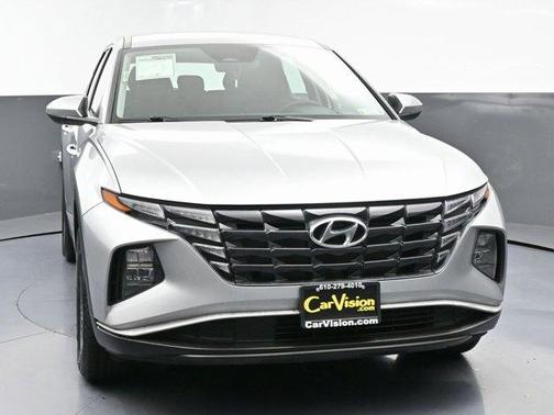 2022 Hyundai TUCSON SE