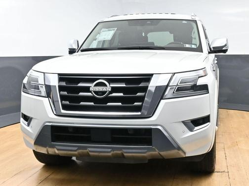 Aspen White TriCoat Pearl 2022 Nissan Armada Platinum