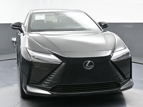 2023 Lexus RZ 450e Luxury