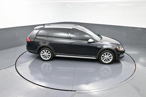 2017 Volkswagen Golf Alltrack TSI S