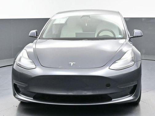 2022 Tesla Model 3 Base