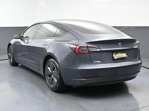 2022 Tesla Model 3 Base
