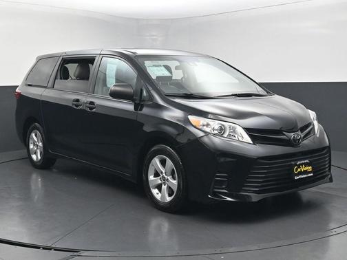 Midnight Black Metallic 2020 Toyota Sienna L